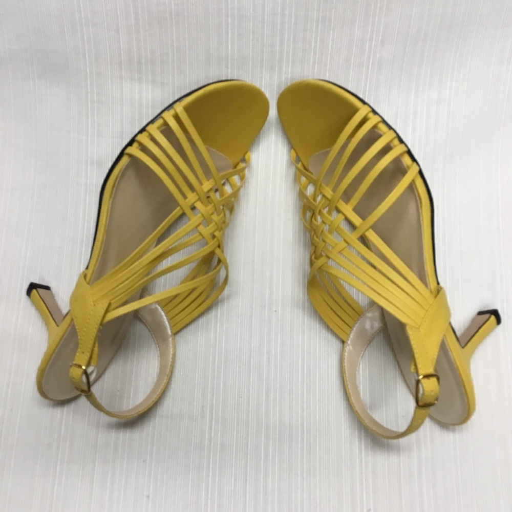 Annie Exciting Yellow Heels - Picture 5 of 7